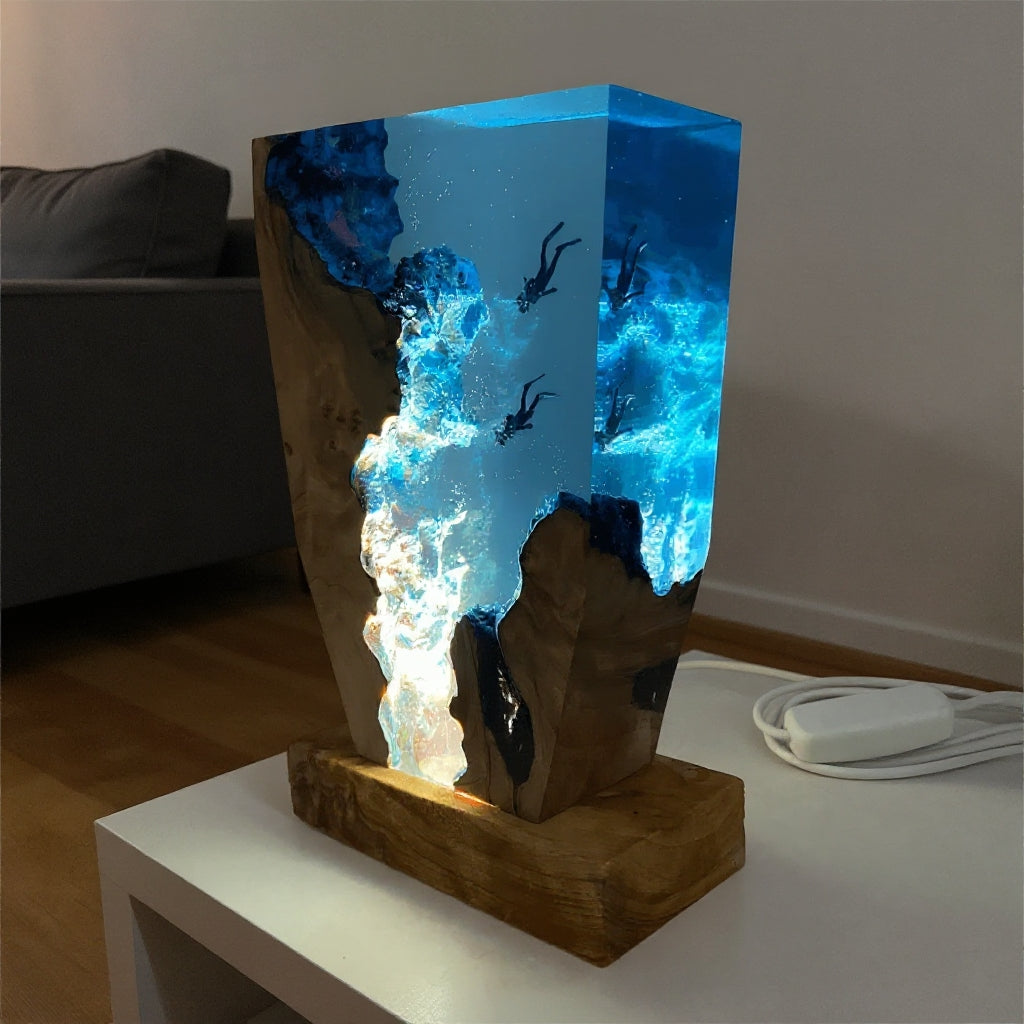 Diver frozen in light, Night Light, Scuba Diving Deep Sea Exploration（ Best Gift 🎁 ）
